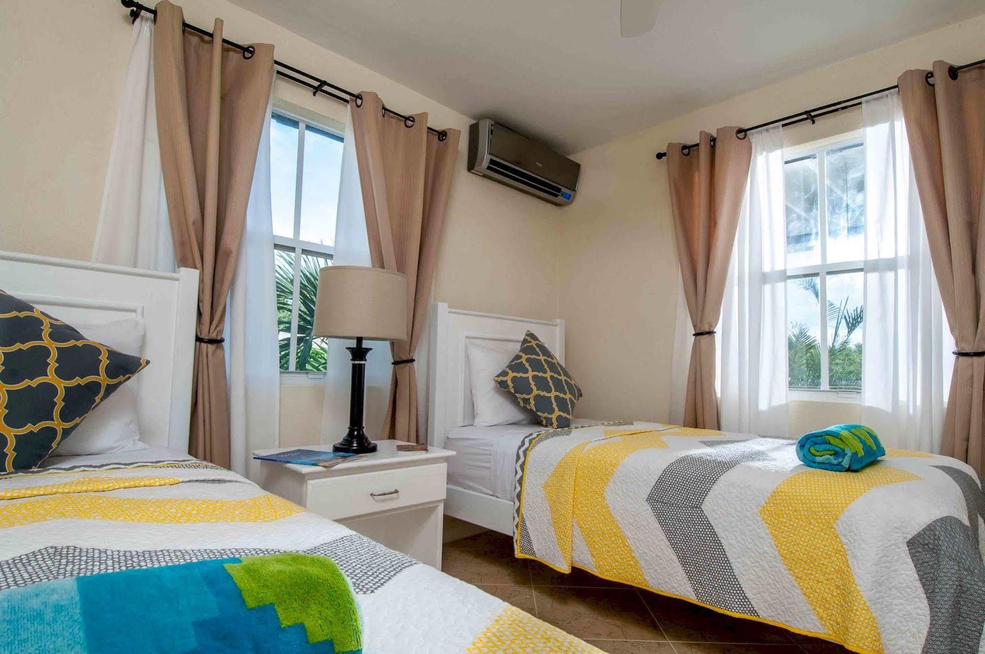 Lantana Barbados Condos سانت جيمس المظهر الخارجي الصورة